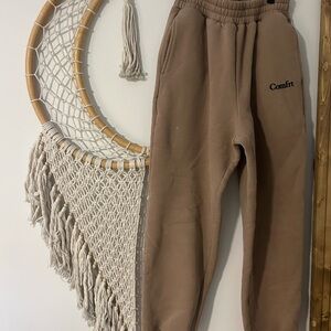 Comfrt Women’s Sweatpants